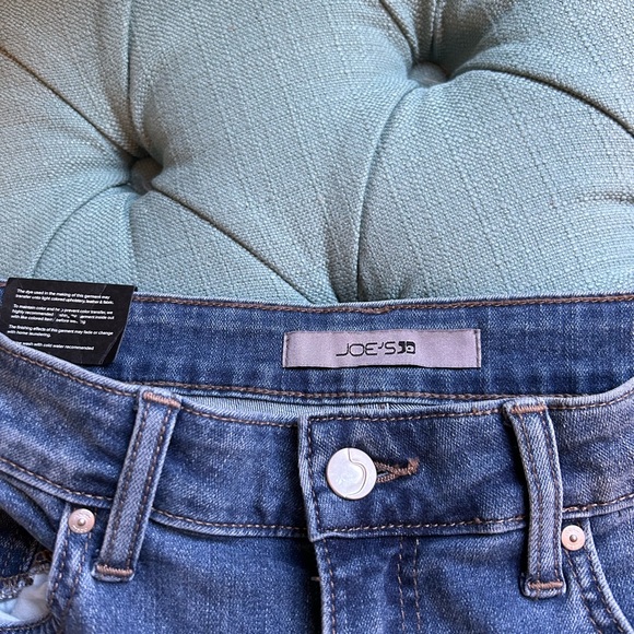 Joe’s Jeans High Rise Straight Ankle - Picture 5 of 6